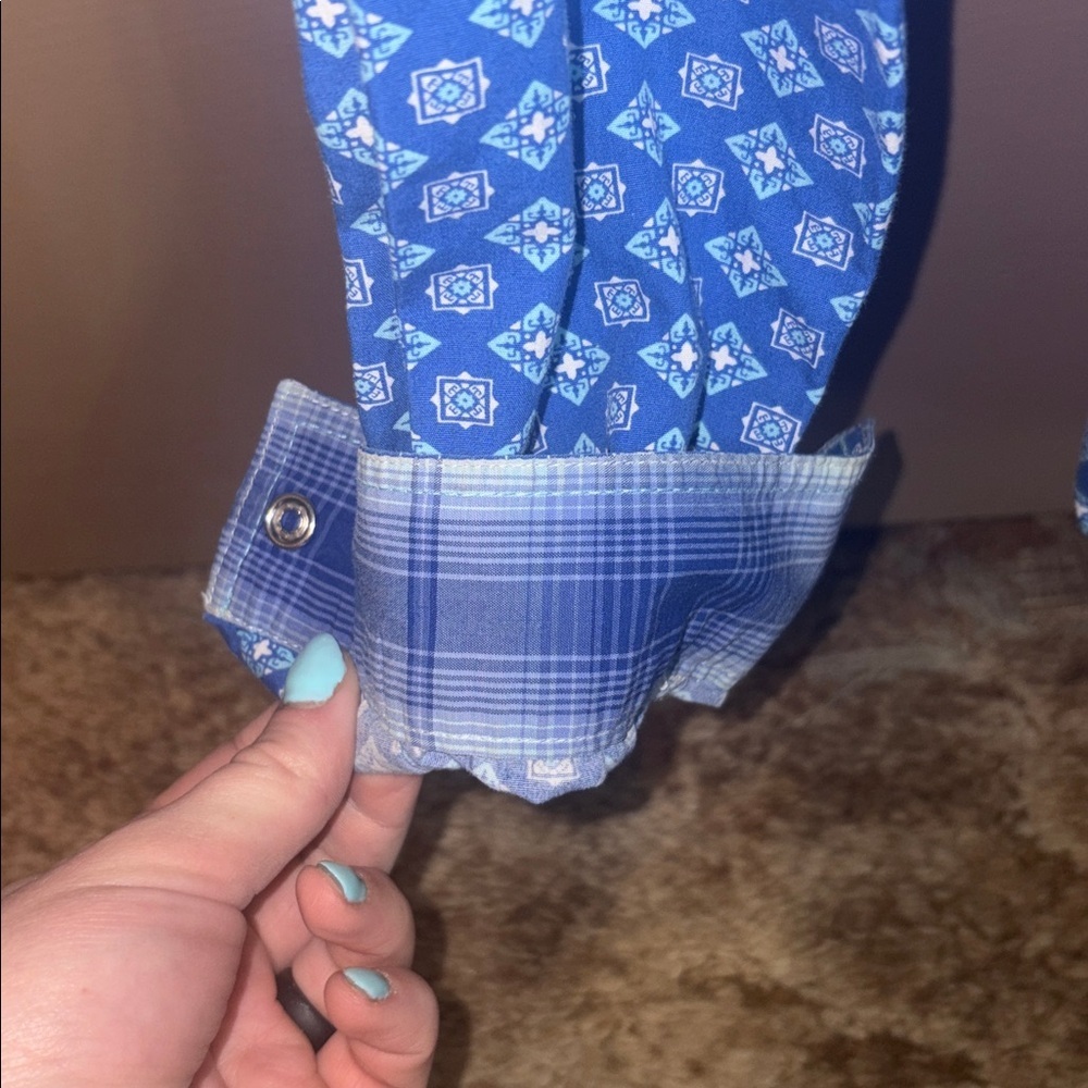 Women’s Panhandle Blue Patterned Button-Down Shirt size small - Picture 5 of 5